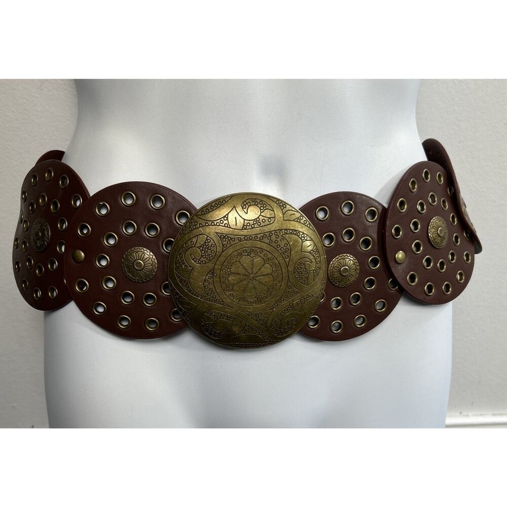 Embellished Round Women’s Concho Belt XL Brass Brown Studded Statement Boho - Picture 2 of 4